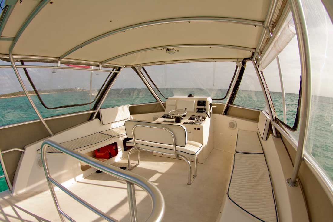 flybridge on epic diving boat thresher